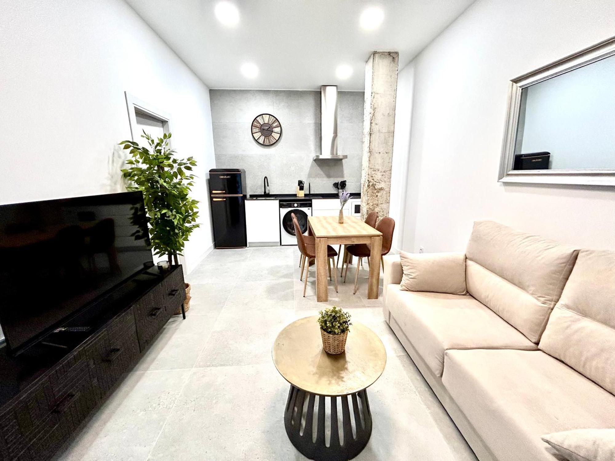 Apartamento Convenient, Charming 15 Mins From Center