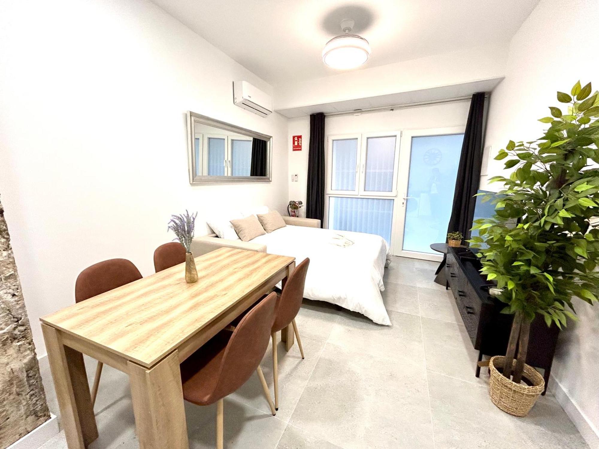 Apartamento Convenient, Charming 15 Mins From Center Valencia