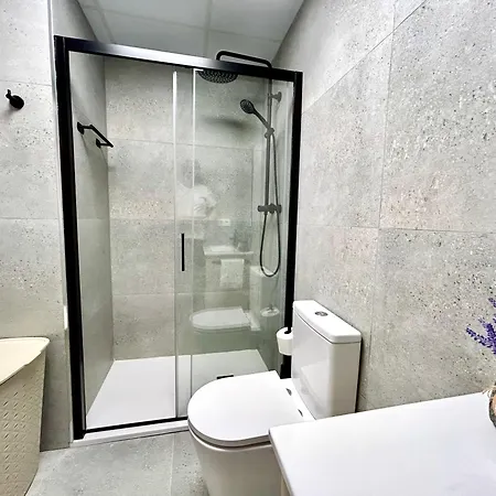 Convenient, Charming Apartment 15 Mins From City Center Valencia Exterior photo