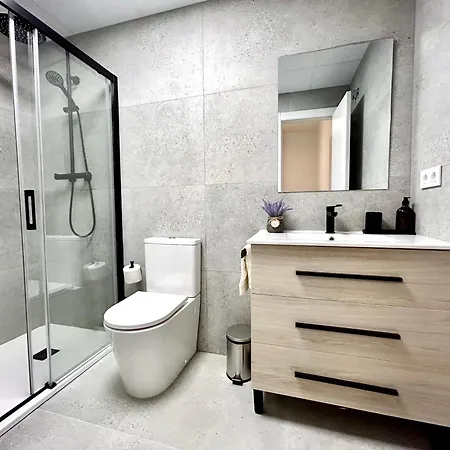 Convenient, Charming Apartment 15 Mins From City Center Valencia Exterior photo